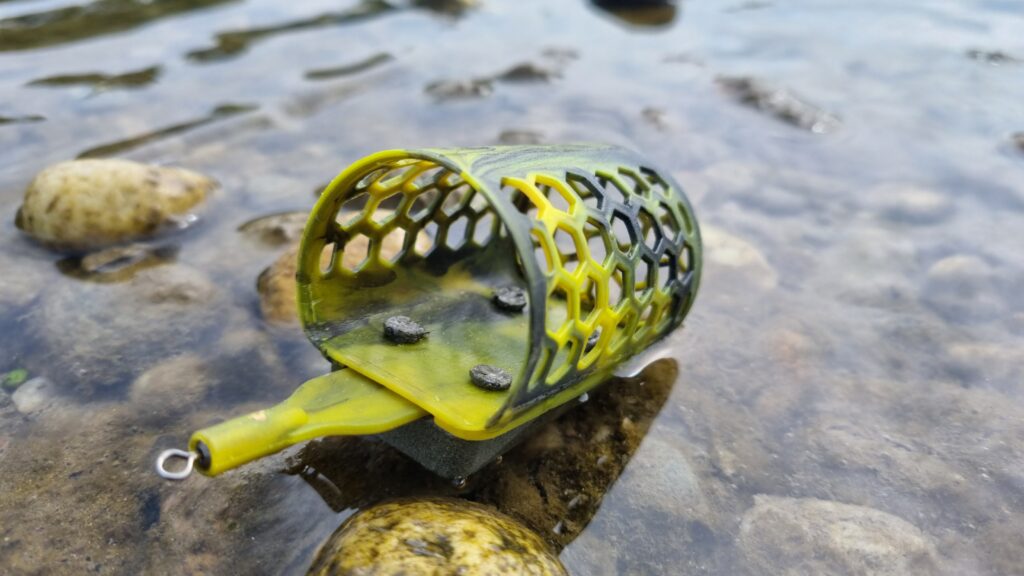 Pasturatore da fiume a gabbia in plastica