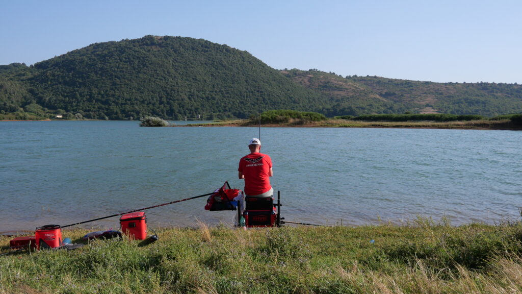 Sponda del Lago di Canterno